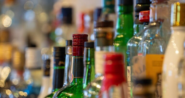 tonlarca sahte alkol ele gecirildi TAwa53rC