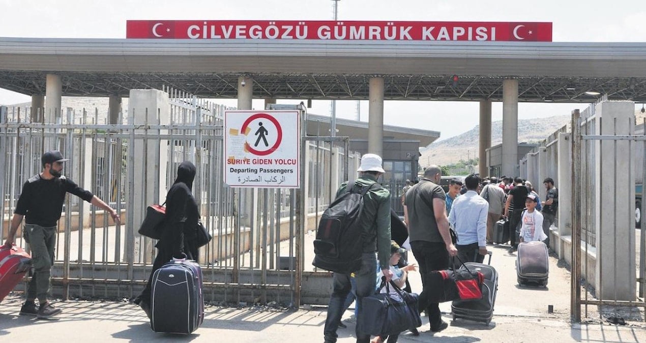 bakan yerlikaya acikladi ulkesine donen suriyeli sayisi belli oldu YmIfWOjb