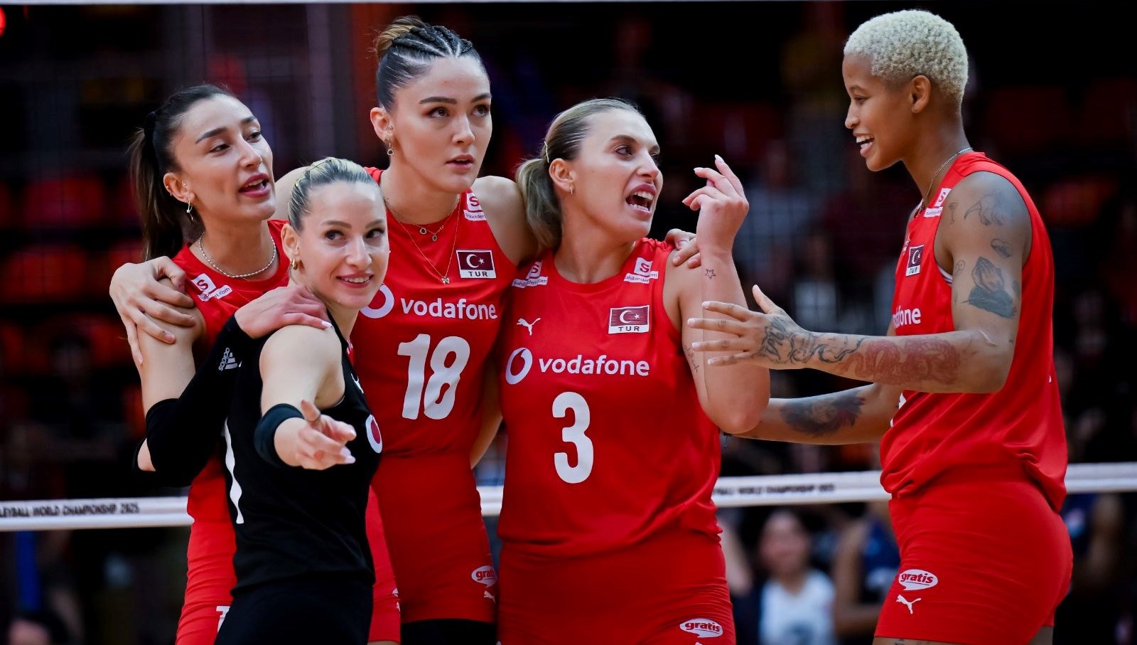 canli turkiye italya dunya sampiyonasi finali p4imwaJD