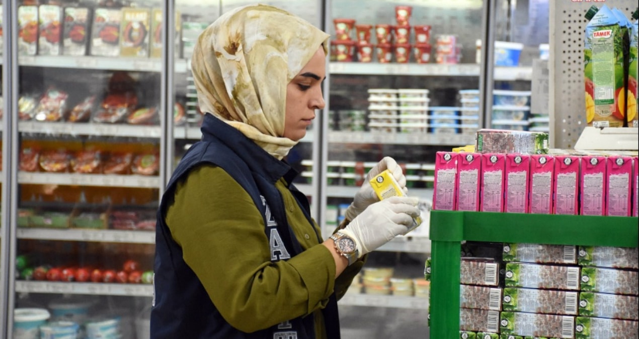 diyarbakirda gida skandali 1 ton urun imha edildi 3mbKxnCr