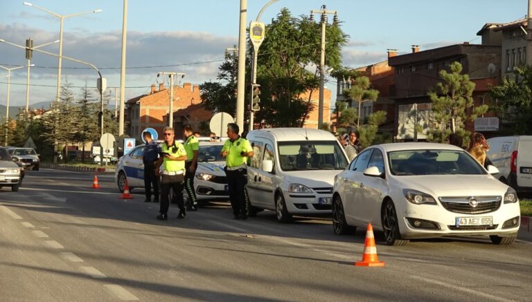 tavsanlida zincirleme kazasi Hxt4Cx63