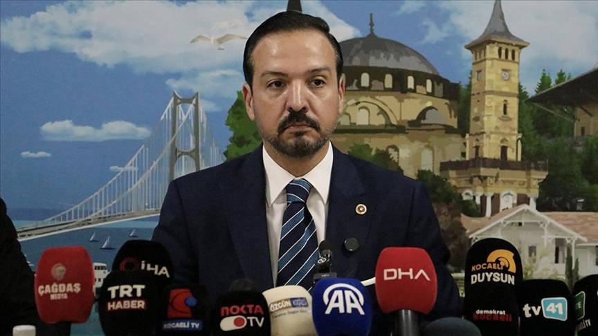 akpli kursad zorludan ocalan sloganina tepki kesinlikle dogru bulmuyoruz kabul edilebilir gormuyoruz D5nvy3XE