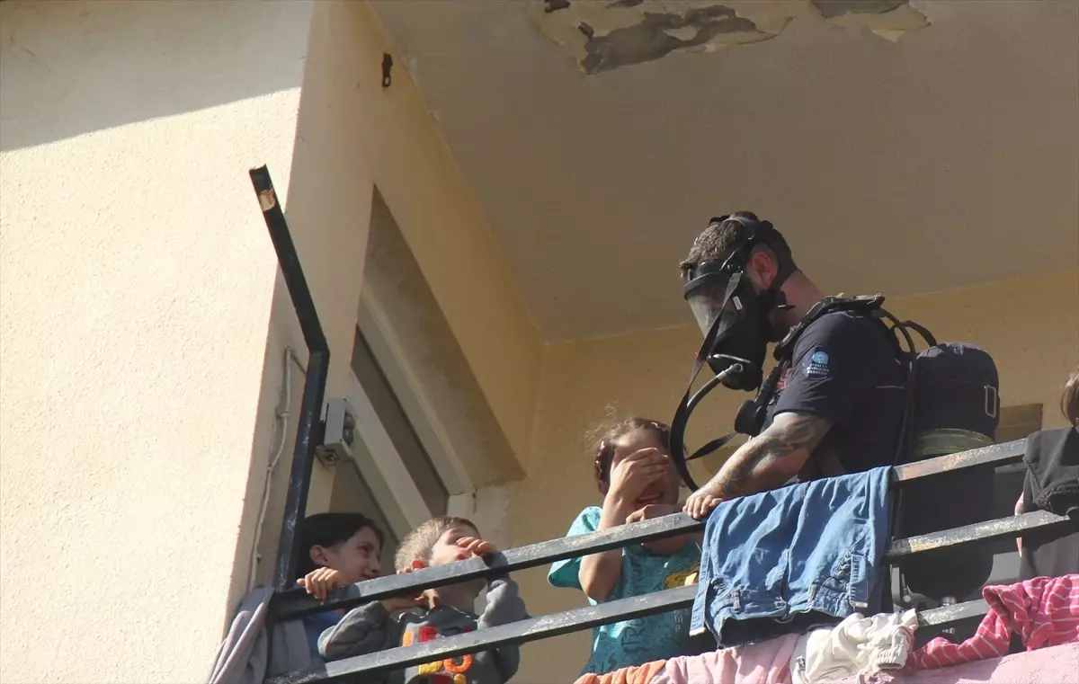 antalyada yanginda 5 cocuk kurtarildi vj2f8LWT.jpg