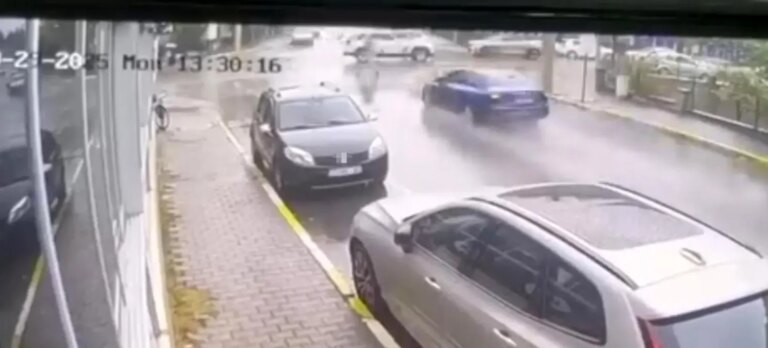 balikesirde polis takibinde kaza 8THKVx2I