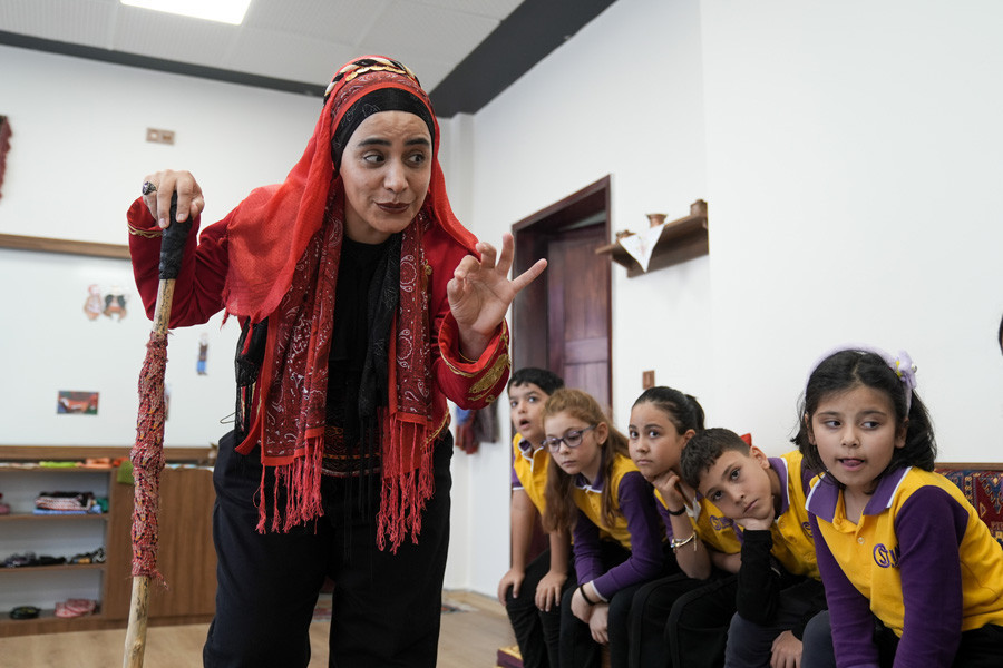 cocuklarimizi sahneye tasimak icin calistiriyoruz LMlRhRLa.jpg