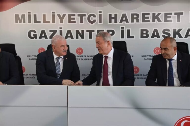 hulusi akar gaziantepte ziyaretlerde bulundu qWxQIKec.jpg