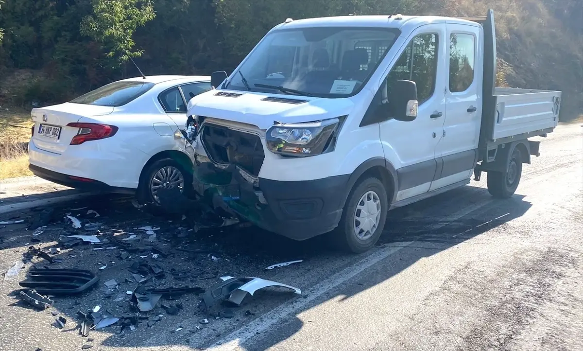 odemiste trafik kazasi 6 yarali iuVfLJRg.jpg