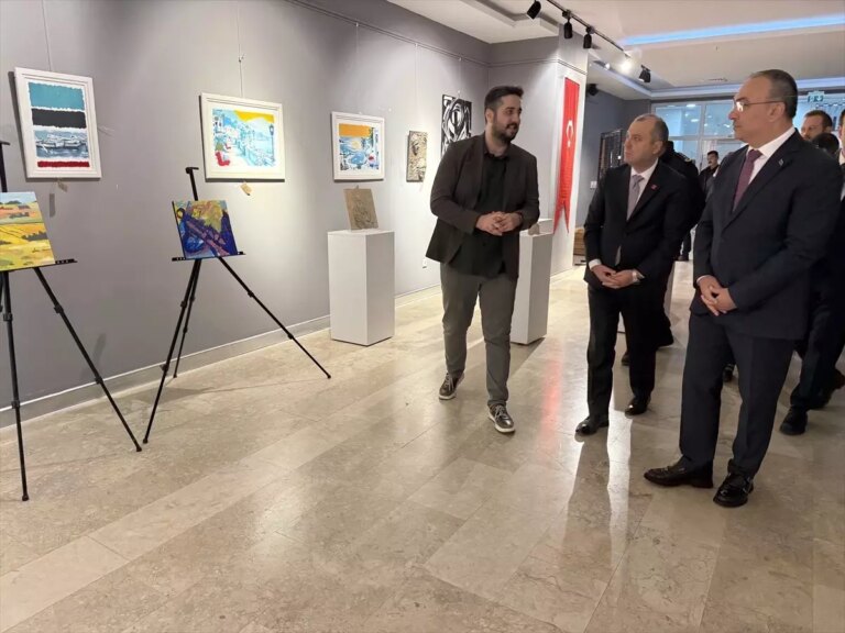 tekirdagda psikiyatri hastalarindan sergi 5mcN9nTh.jpg