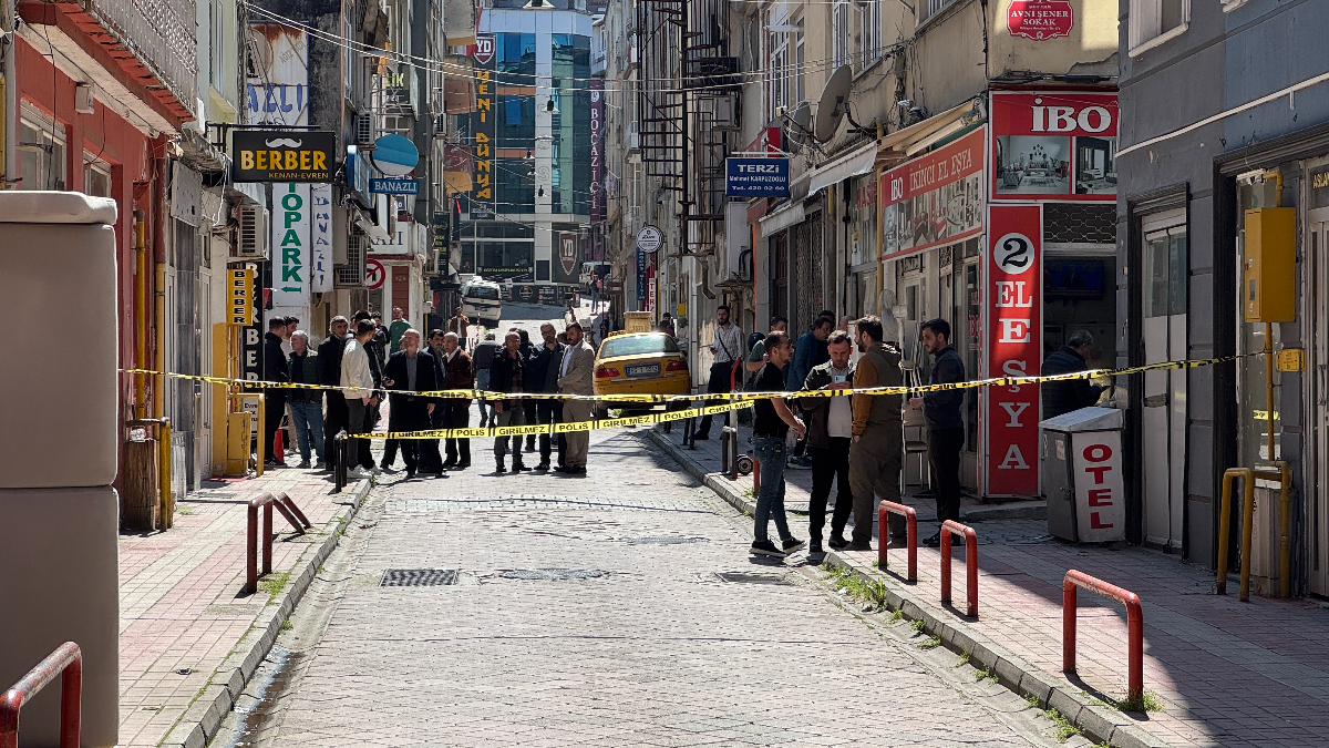 samsunda ogul kuzenini oldurmekten baba ise azmettirmekten hakim karsisinda QNXzrSvu.jpg