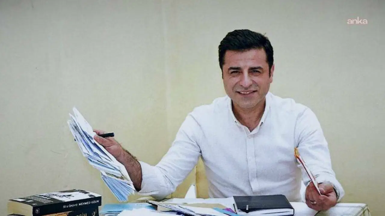 sosyalistlerden demirtas karari icin ortak cagri siyasi iktidar ihlal kararlarina direnmekten vazgecmeli qWexsLJ7.jpg