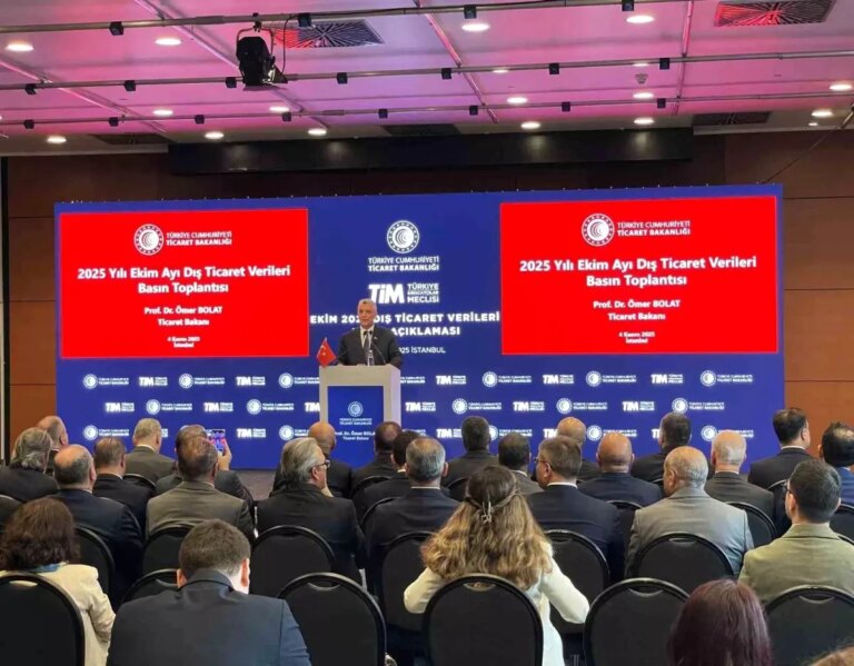 ticaret bakani bolat ekim ayinda ihracatta rekor kirildigini acikladi g6hIHjLN.jpg