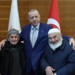 cumhurbaskani-erdogan-duzceli-asirlik-vatandaslarla-bir-araya-geldi-5VlcIyDs.jpg