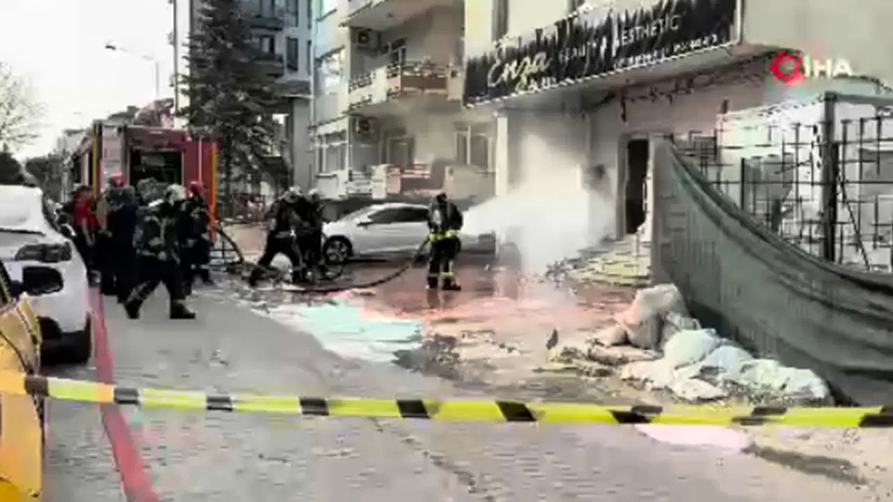 Doğalgaz Kutusundaki Patlama Araç Yangınına Sebep Oldu