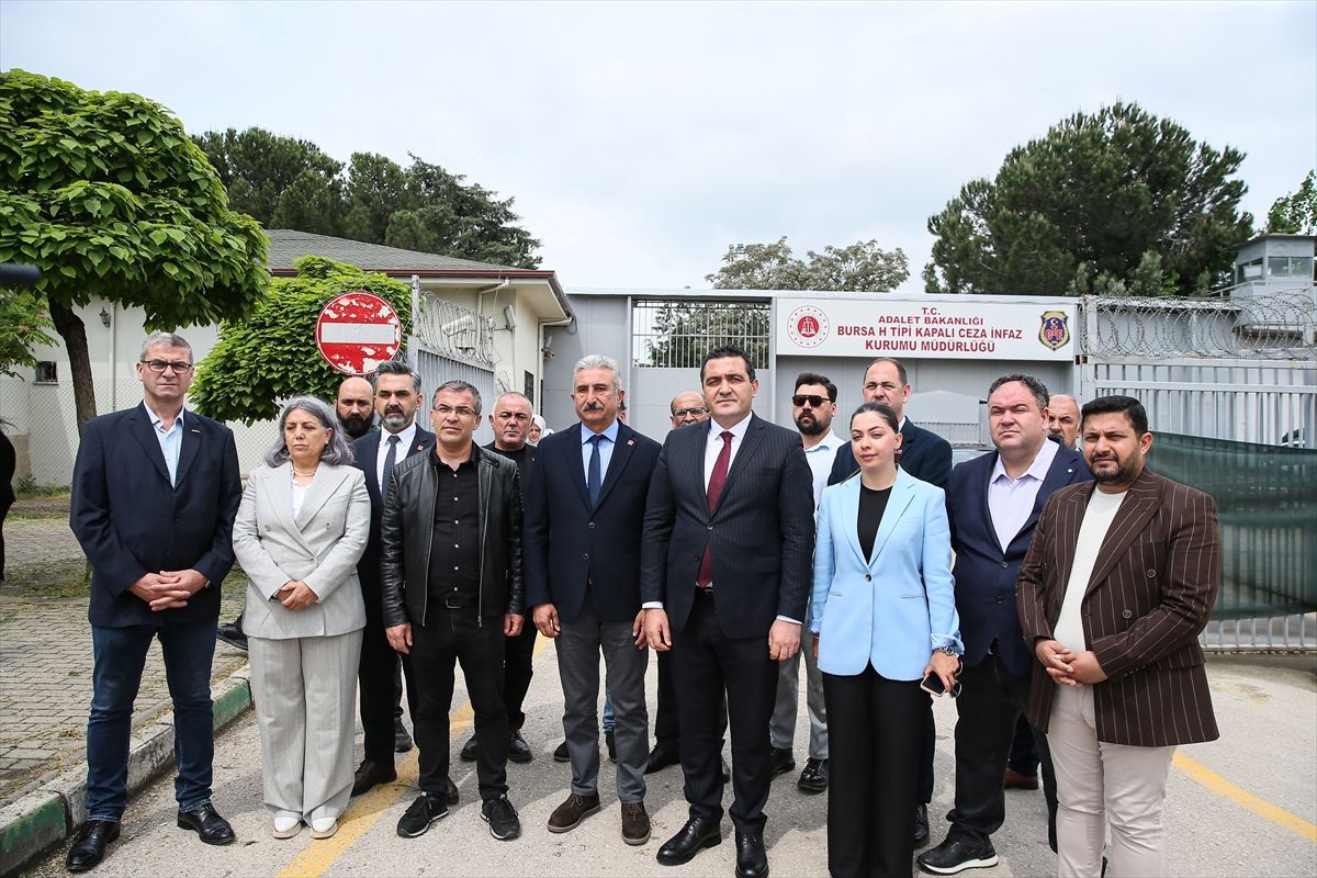 chp-genel-baskan-yardimcisi-karasu-mustafa-bozbeyi-cezaevinde-ziyaret-etti-fynHfd6k