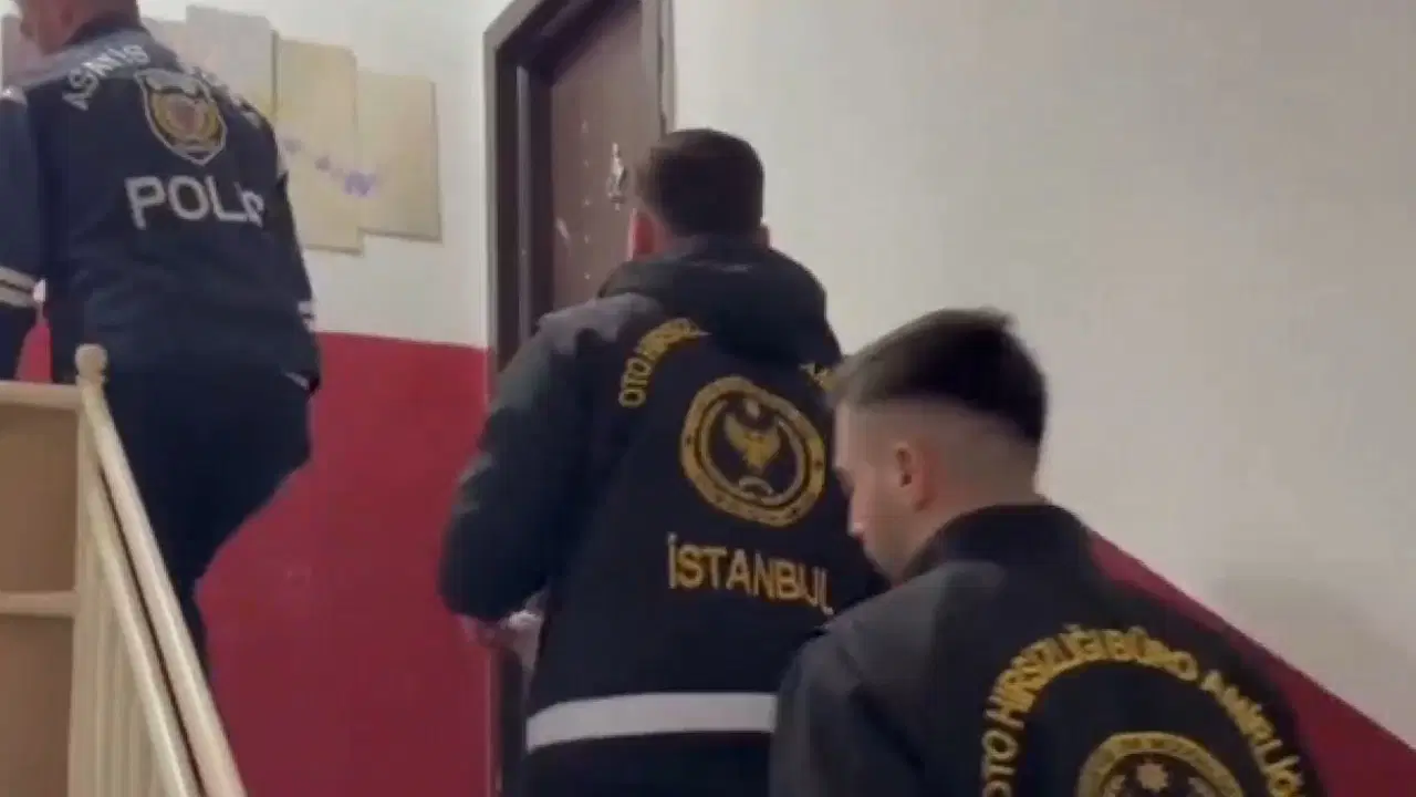 istanbul-merkezli-5-ilde-change-arac-operasyonu-24-gozalti-HWhyKAS2
