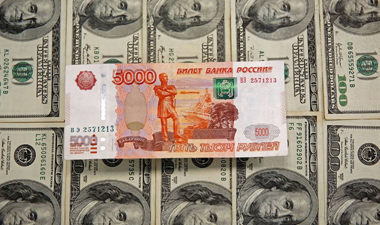 rusya-ve-cin-arasindaki-enerji-hatti-gucleniyor-ruble-dolar-karsisinda-yukselise-gecti-a5MBC3HZ