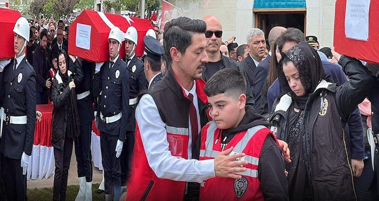 sehit-esinin-tabutunu-omuzladi-eOL7PRf7